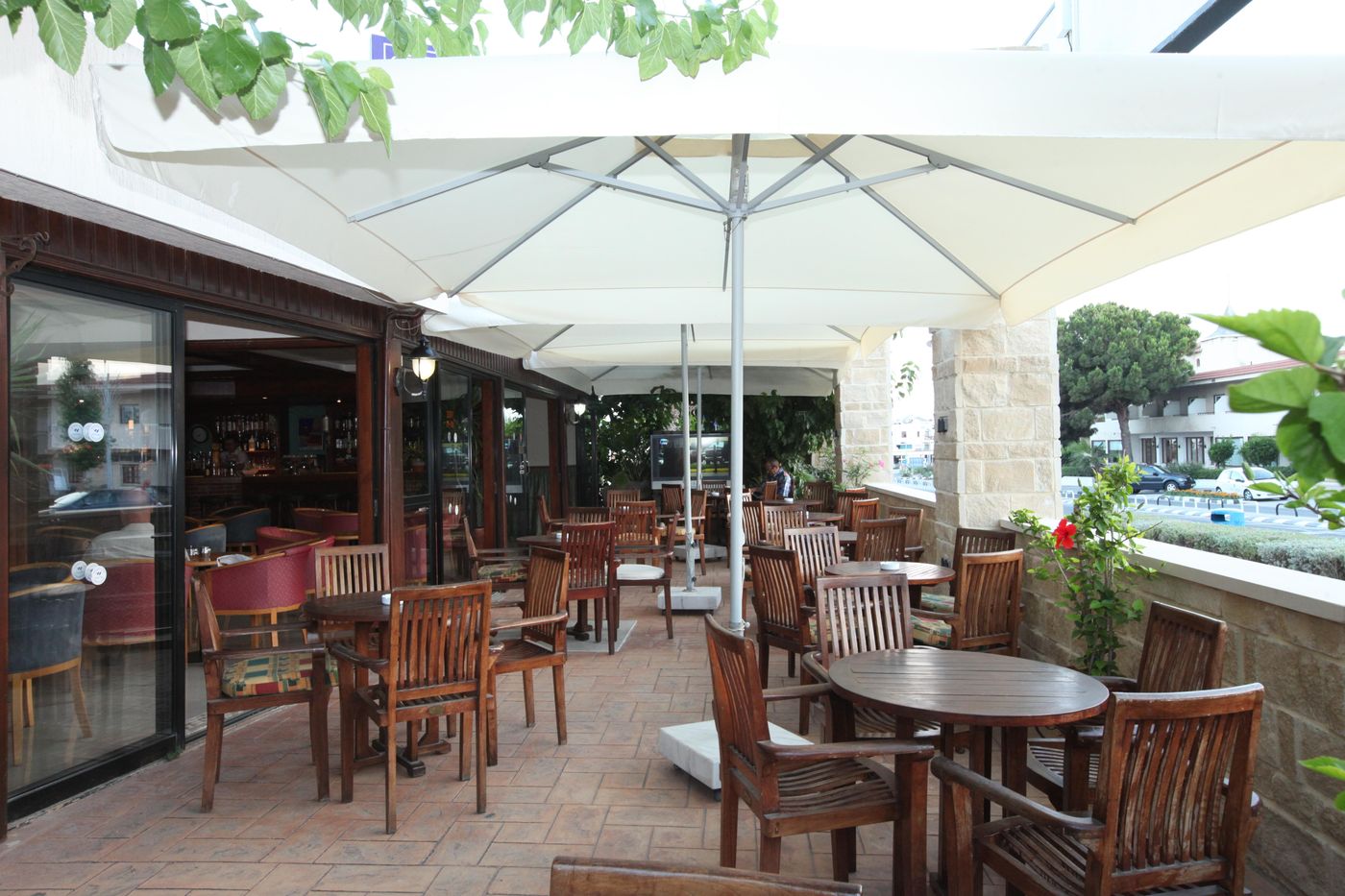 Veronica-Hotel-Terrace-11