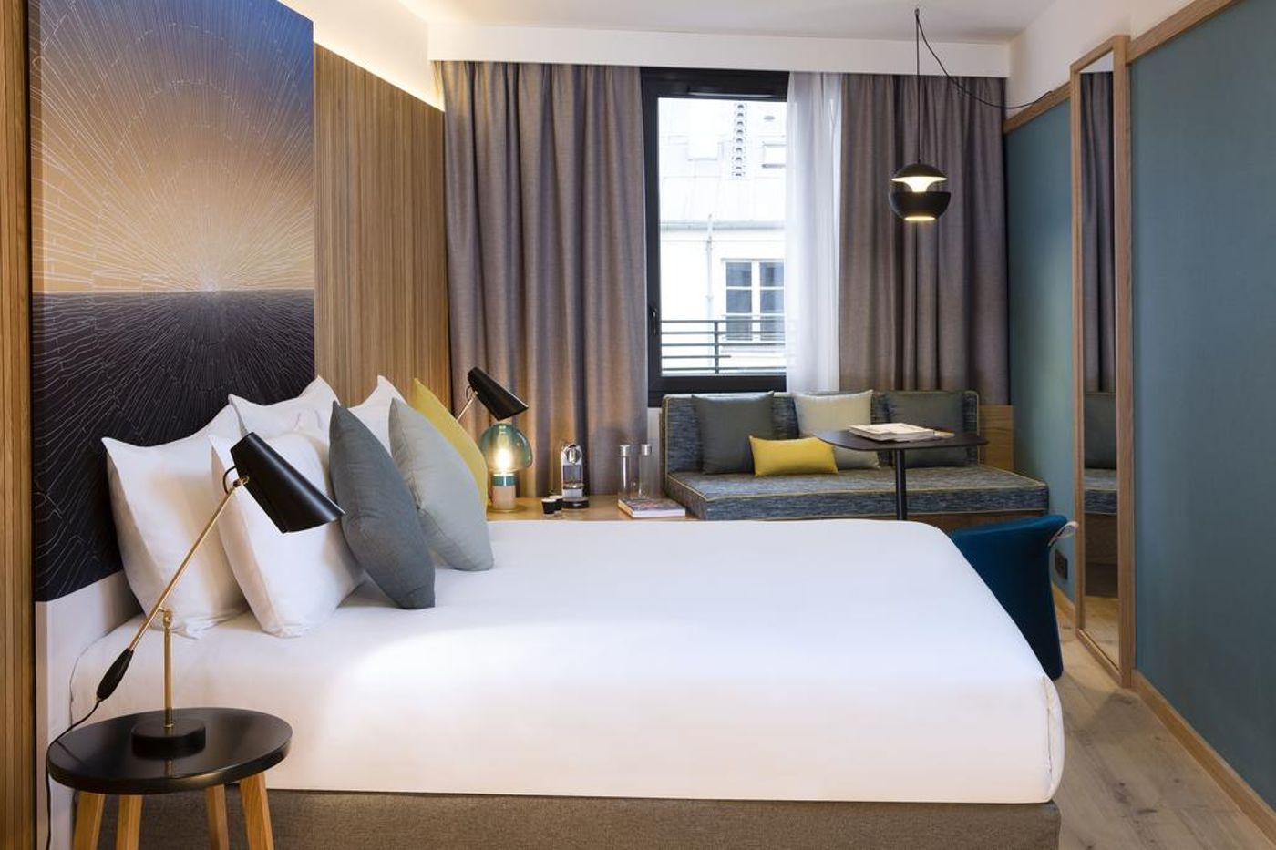 Drawing-Hotel-Room-1