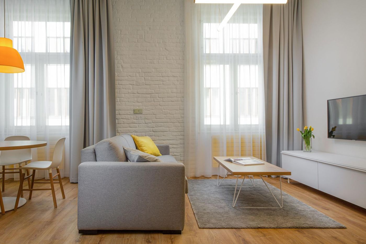 OREA-Place-Seno-Room-18