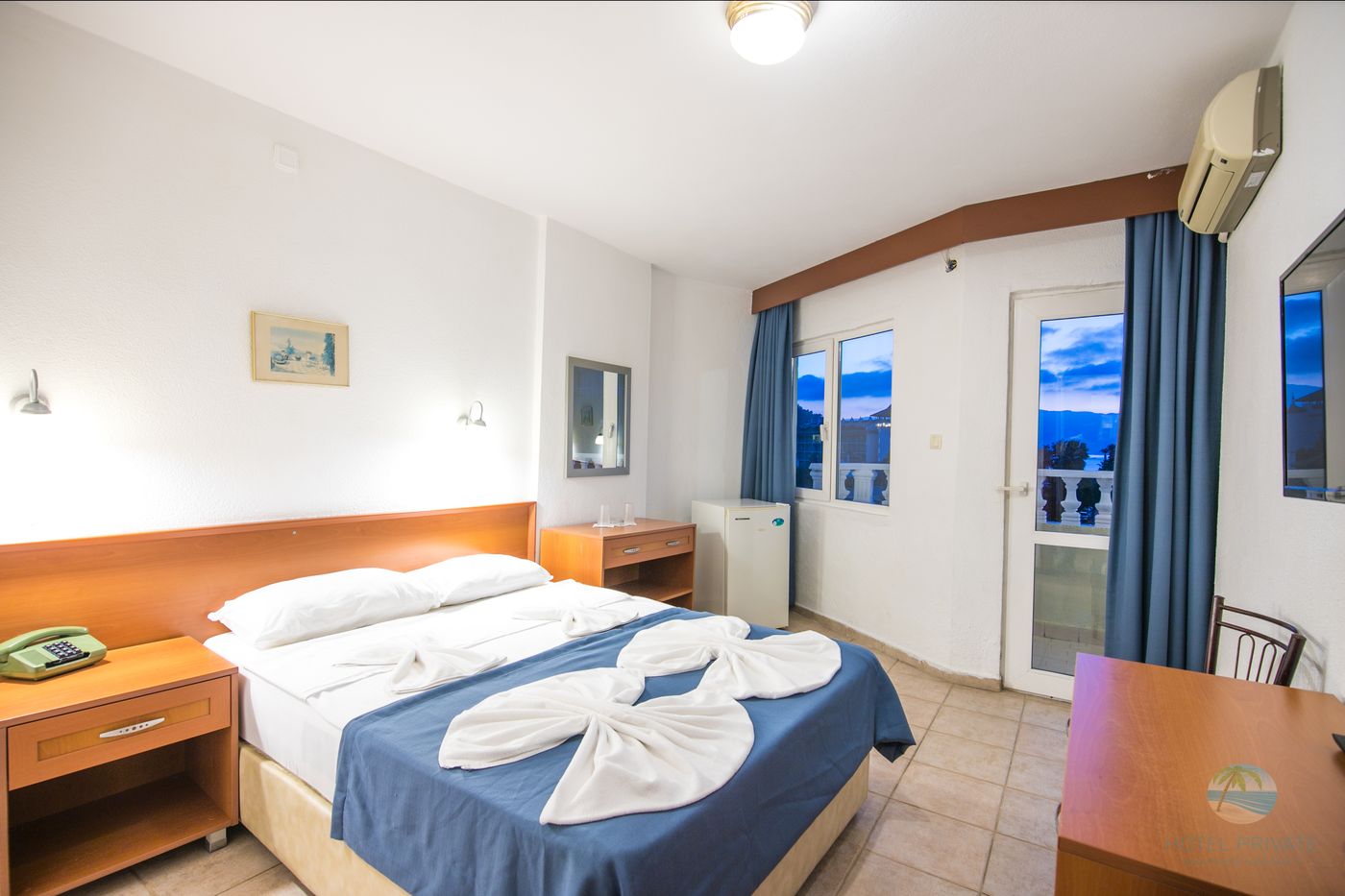 Private-Hotel-Room-23