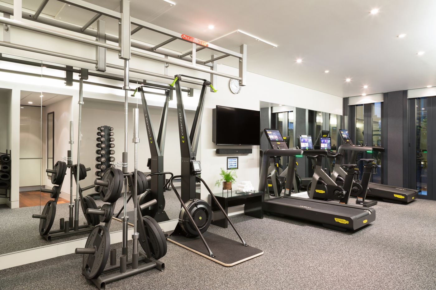 Grosvenor House Suites - United Kingdom - London - Sports and Entertainment - 1