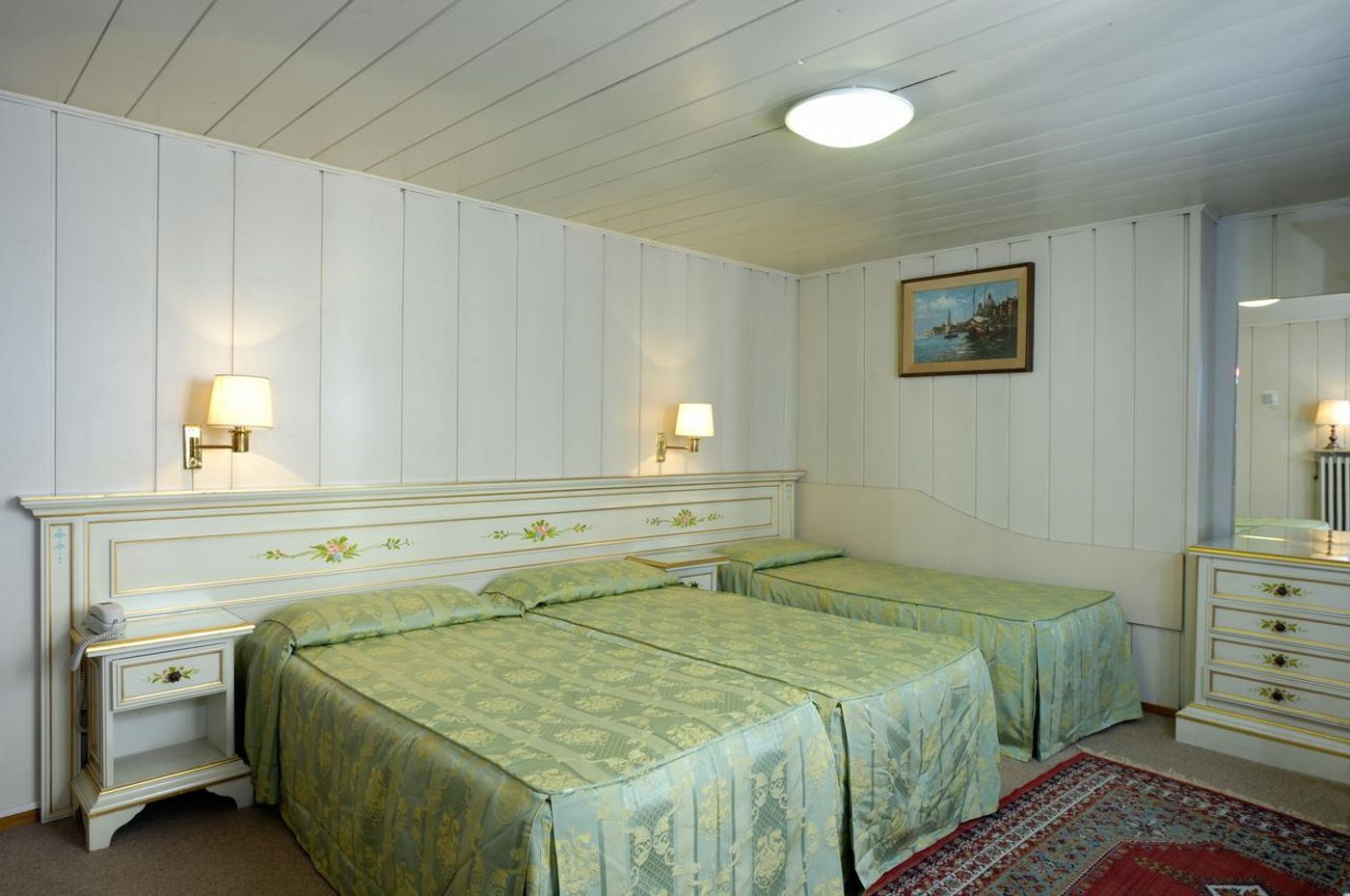 Basilea-Italy-VENEZIA-Room-8