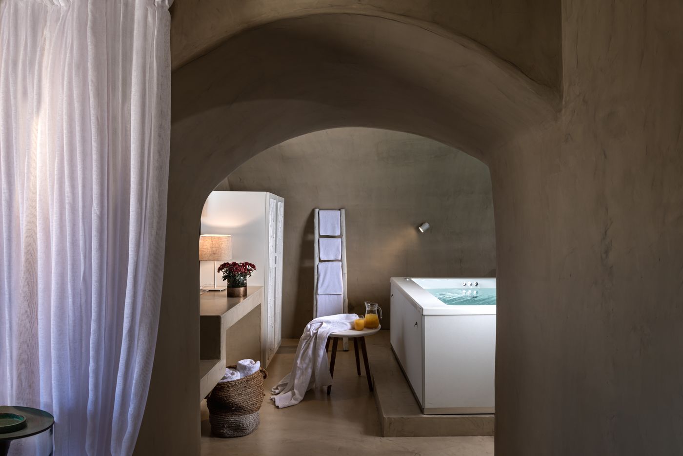 Mythical-Blue-Luxury-Suites-Room-22