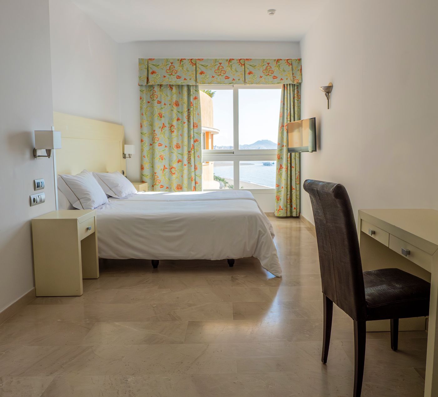 Puerto-Juan-Montiel-Spa-and-Base-N----utica-Room-15