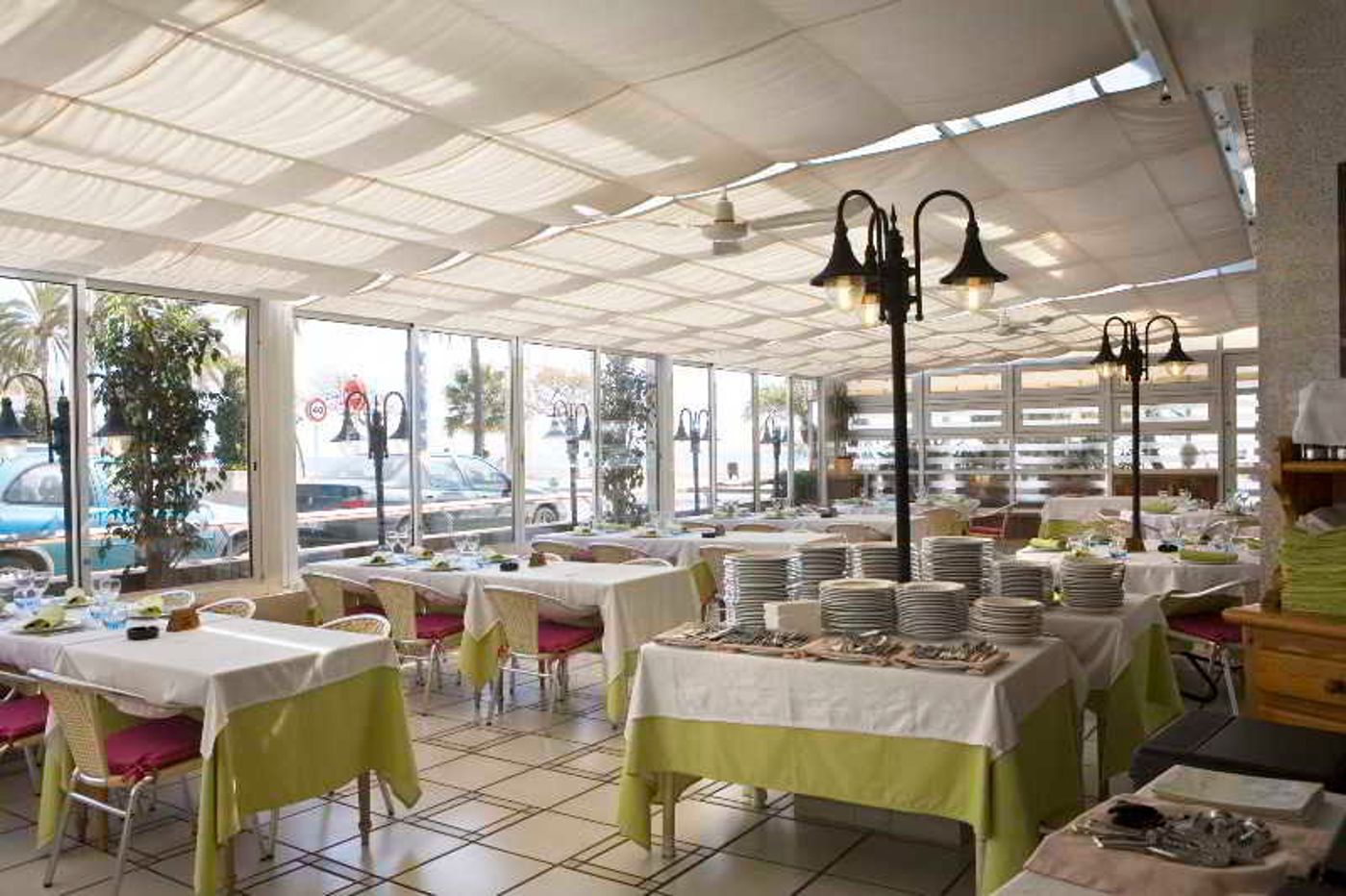 Rovira-Hotel-Restaurant-16