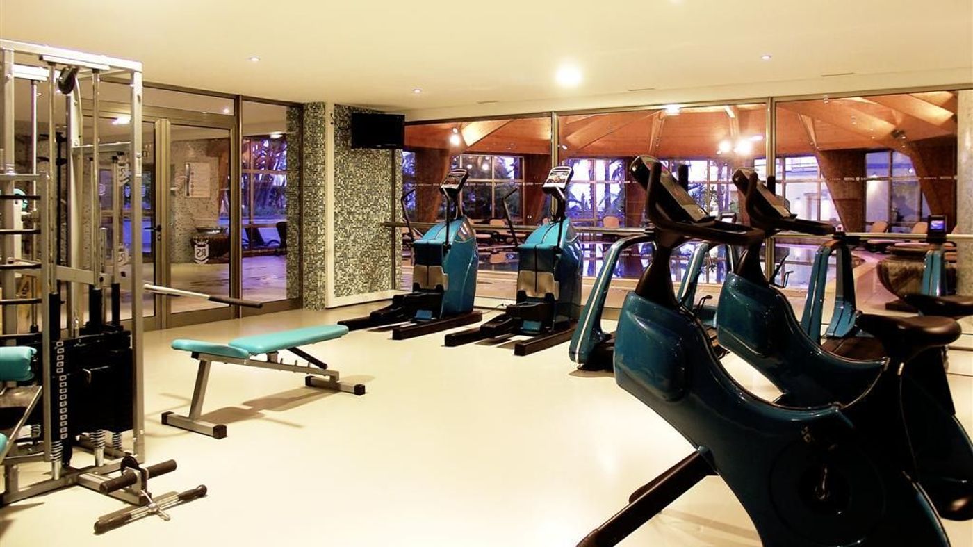 Royal-Savoy-Sports-and-Entertainment-57