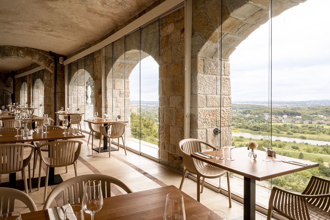 Zinar-Castle-Krakow-Terrace-4