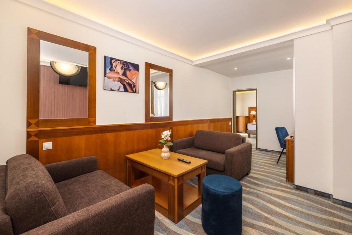 Carlton-Hotel-Buda-Castle-Room-8