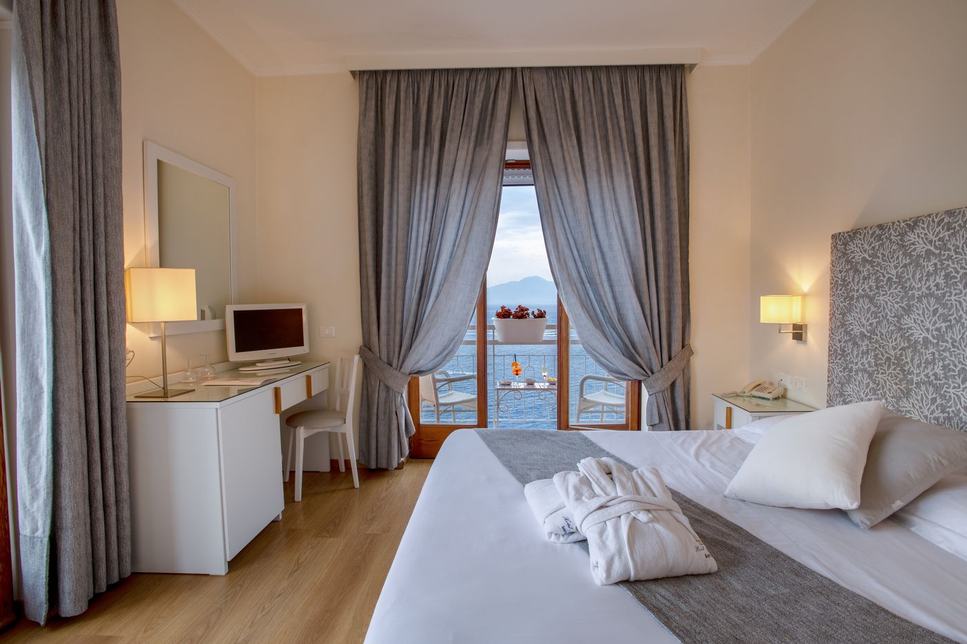 Hotel-Regina-Sorrento-Room-30