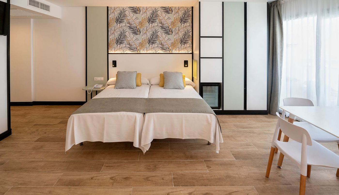 Medplaya-Hotel-Calypso-Room-14