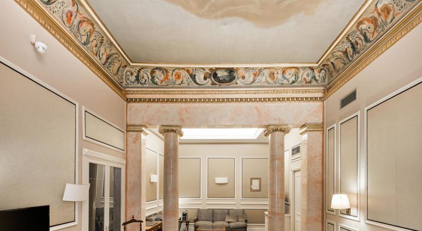 Catalonia-las-Cortes-Room-30