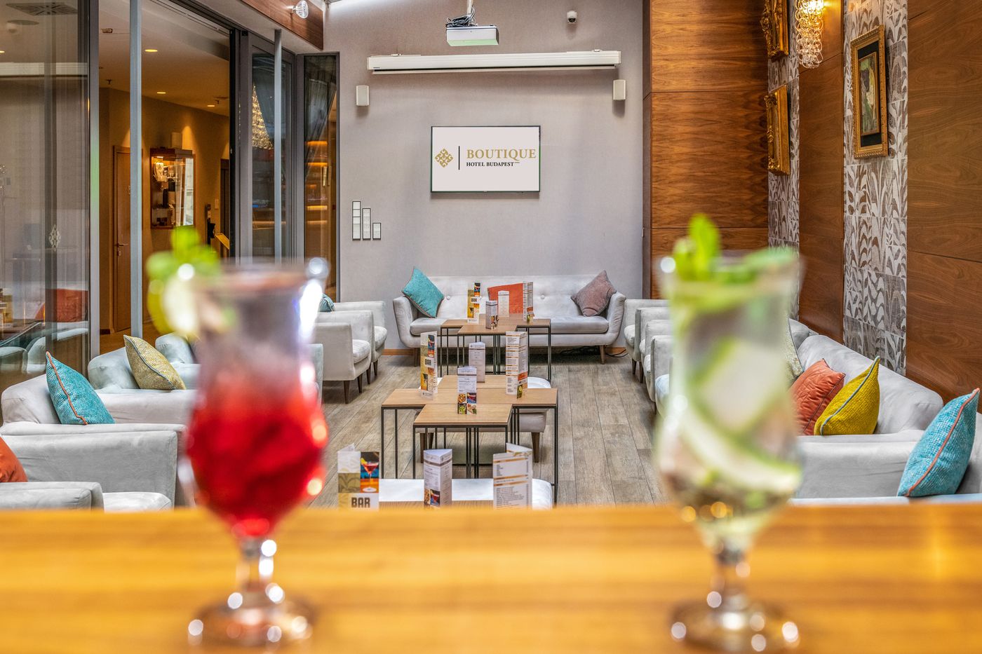 Charm-Hotel-Budapest-Bar-16