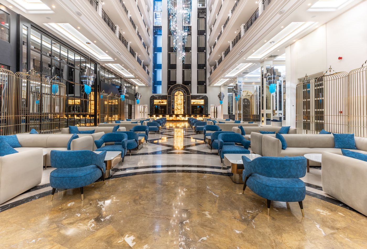 Serenity Queen Hotel 