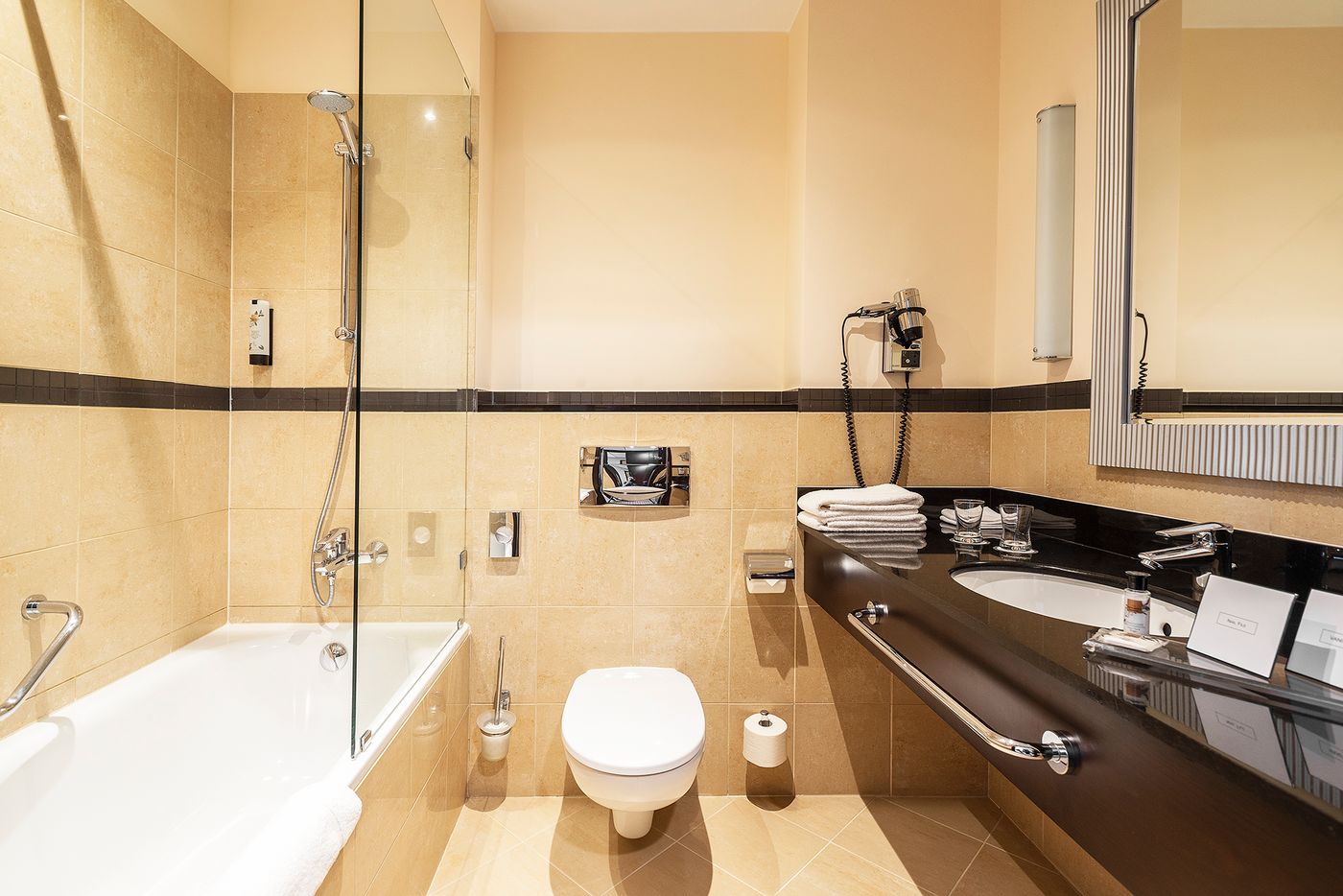 Polonia-Palace-Room-31