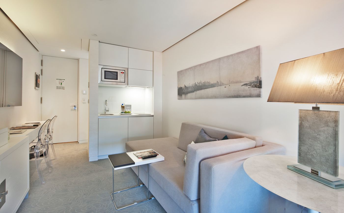 White-Lisboa-Room-16