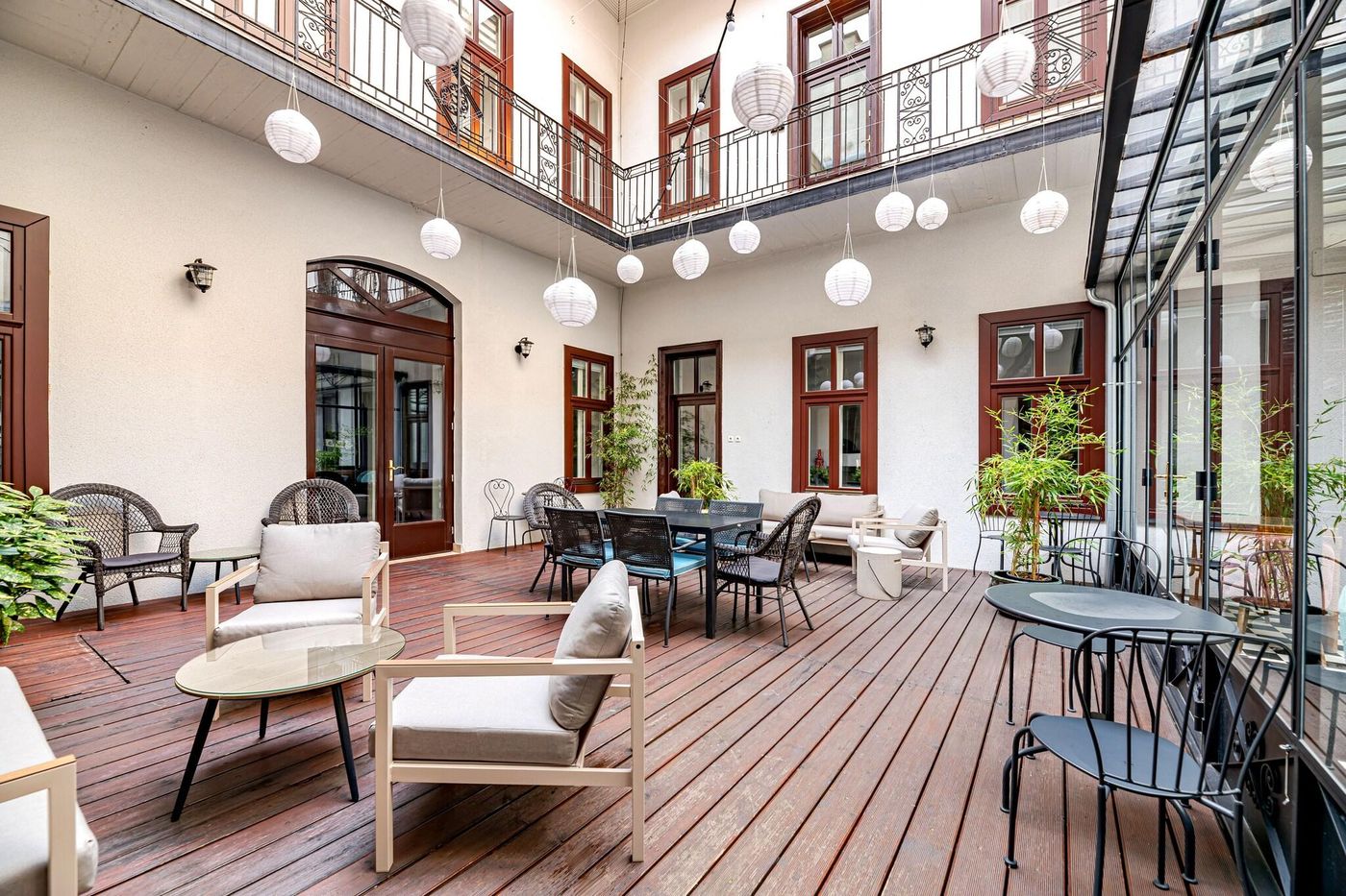 House-Beletage-Terrace-1