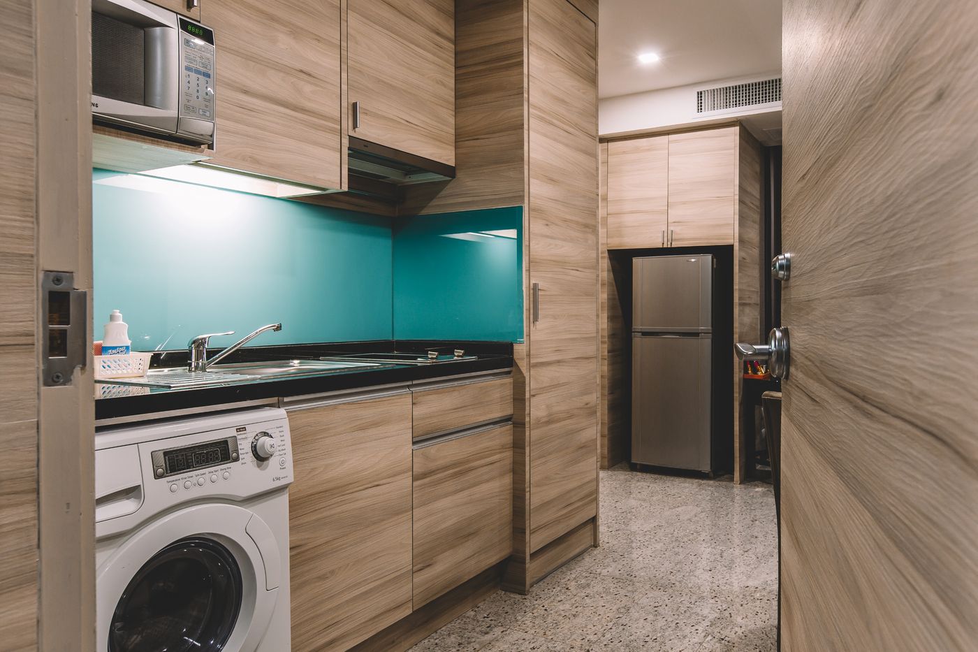 Adelphi-Suites-Bangkok-Room-12