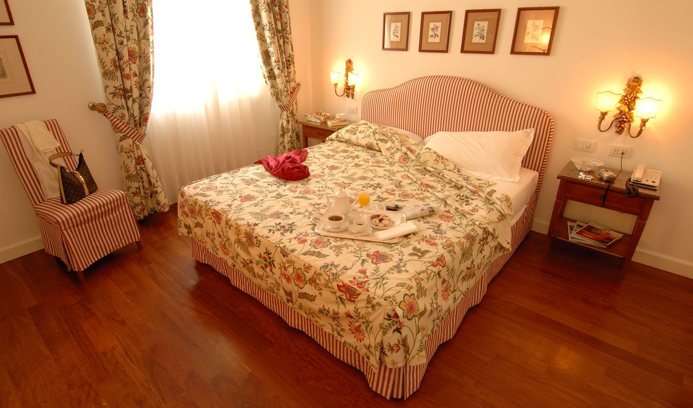 Marignolle-Relais---Charme-Room-15