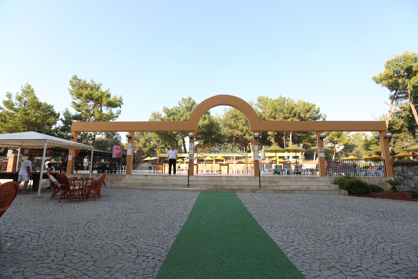 Tuntas-Family-Suites-Kusadasi-Restaurant-20