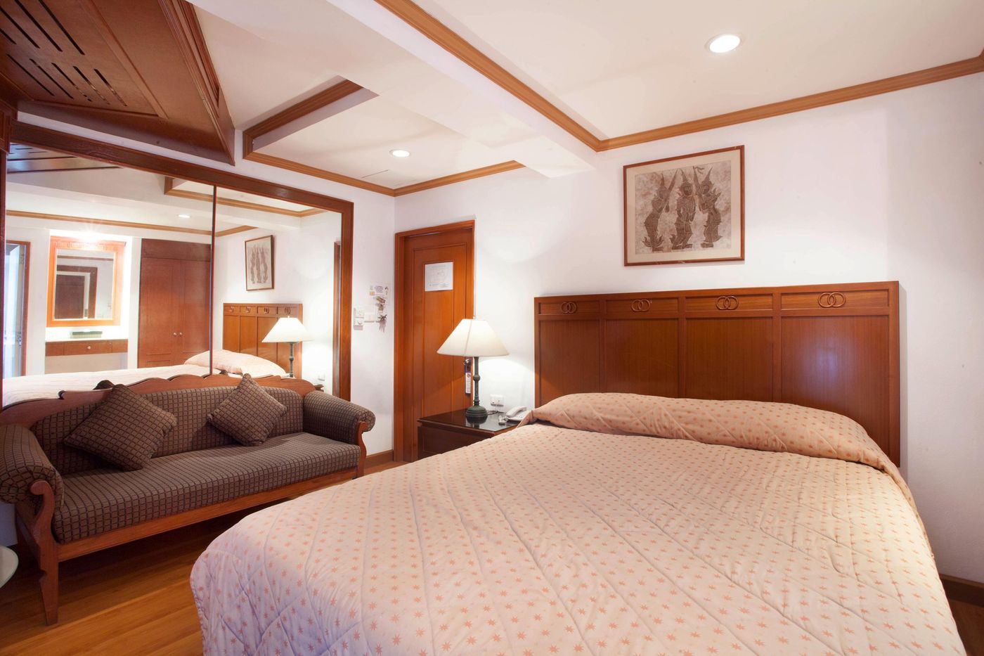 Orchid-Hotel-Kalim-Bay-Phuket-Room-15