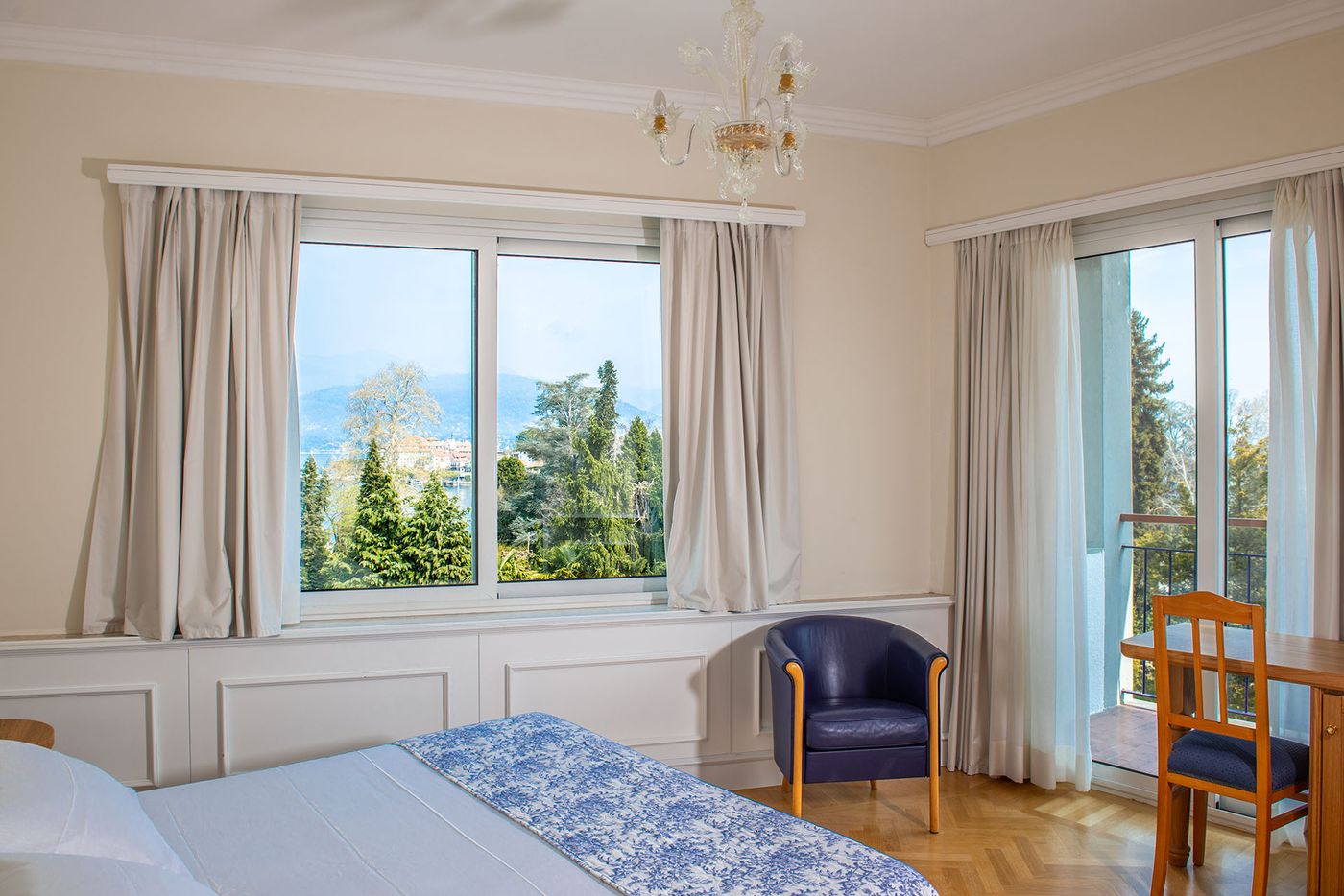 Royal Hotel-Italy-STRESA-Room-7