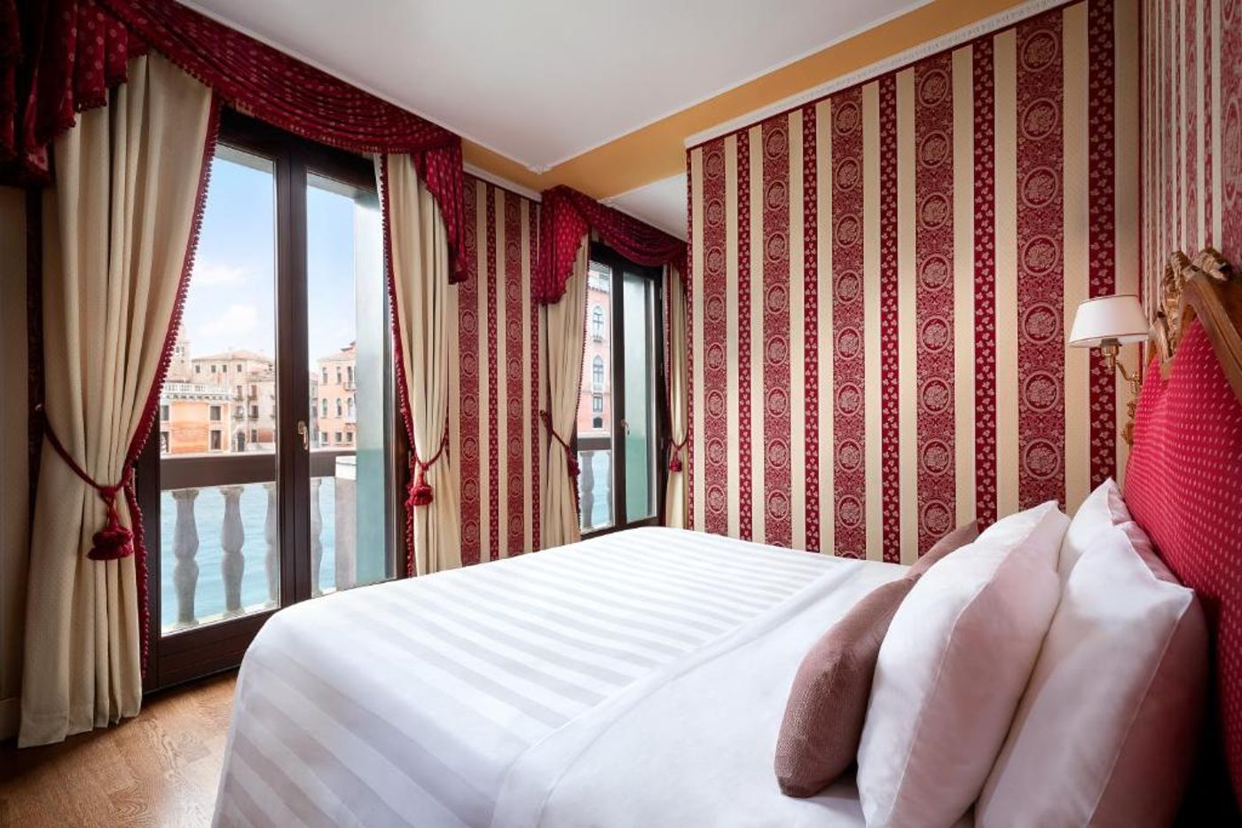 Sina-Palazzo-Sant-Angelo-Room-13