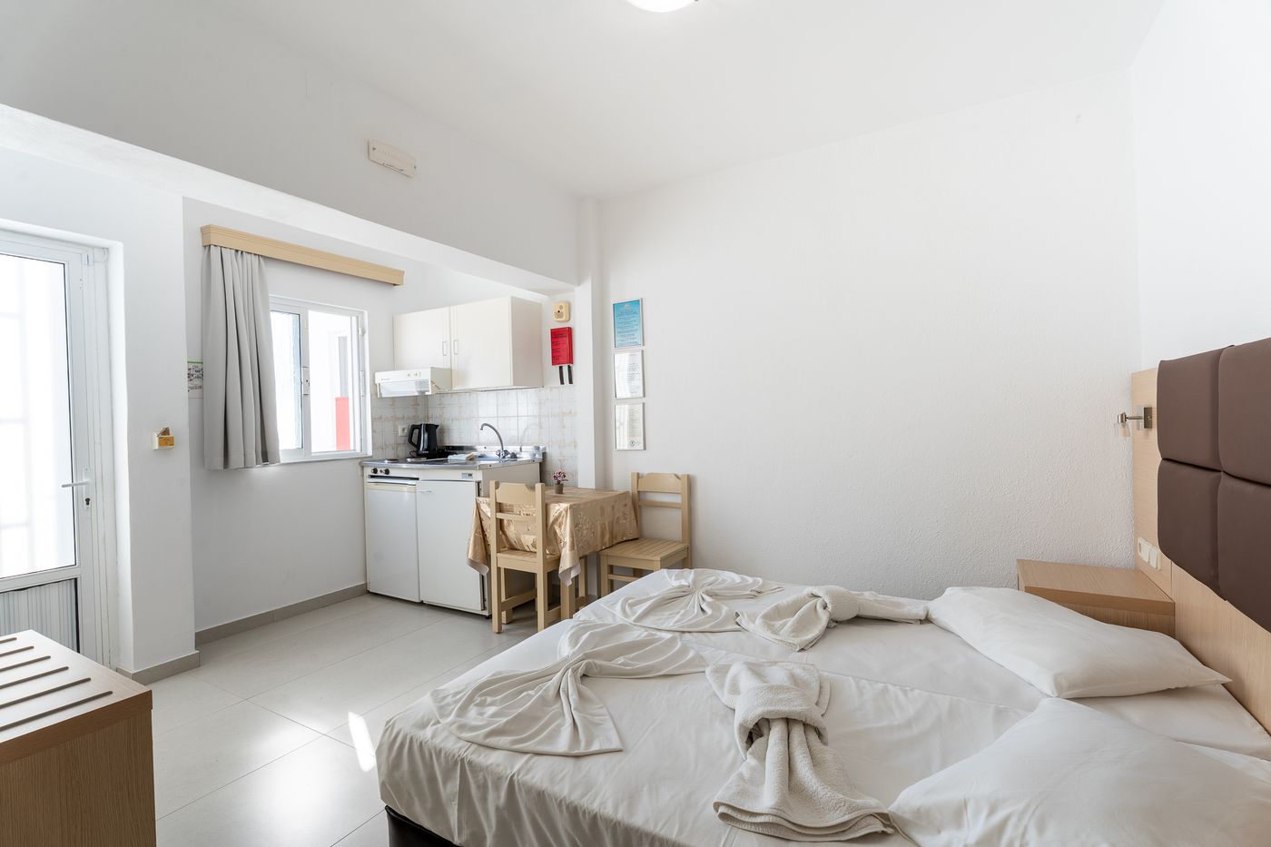 Sunlight-Studios-Room-21