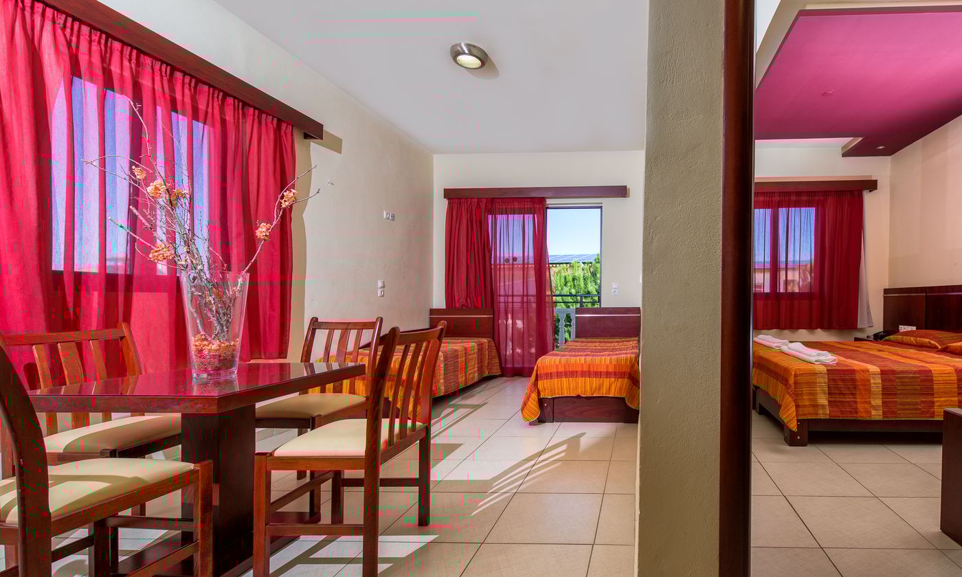 Canadian-Hotel-Room-29