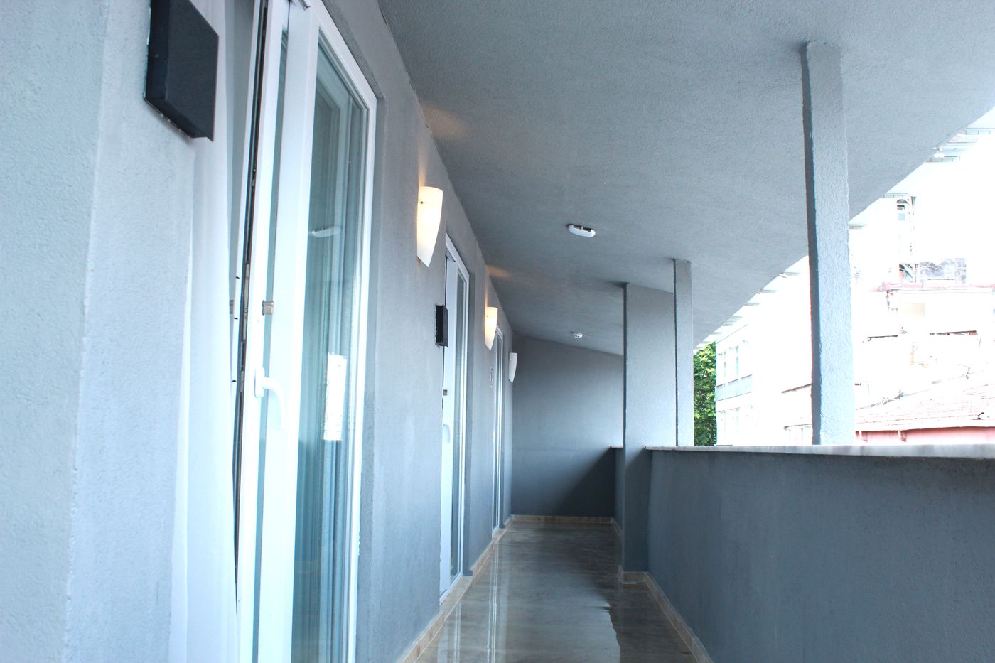 Good-Night-Hotel-General-view-10