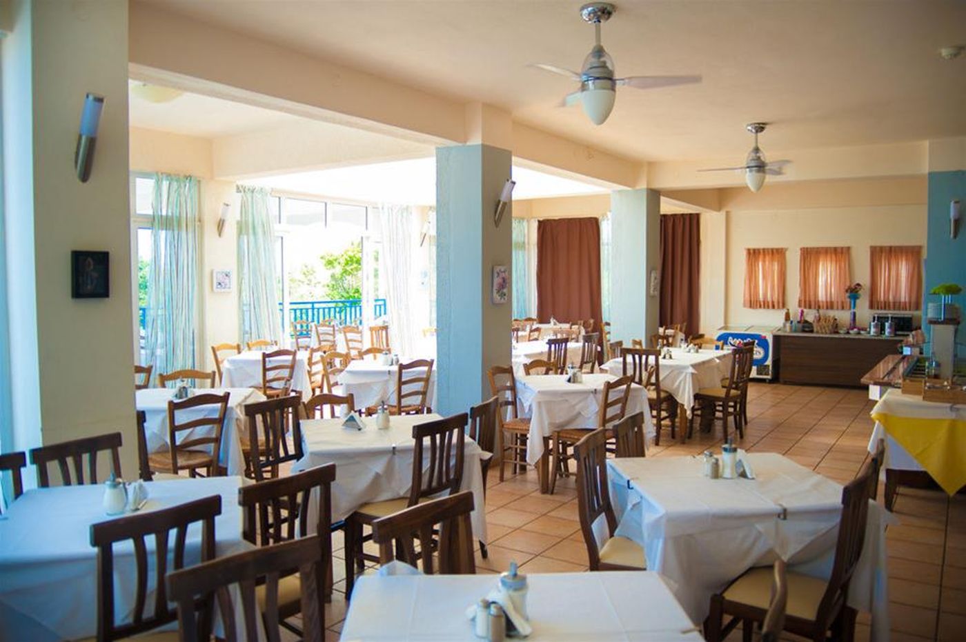 Best-Western-Sunshine-Village-Restaurant-11