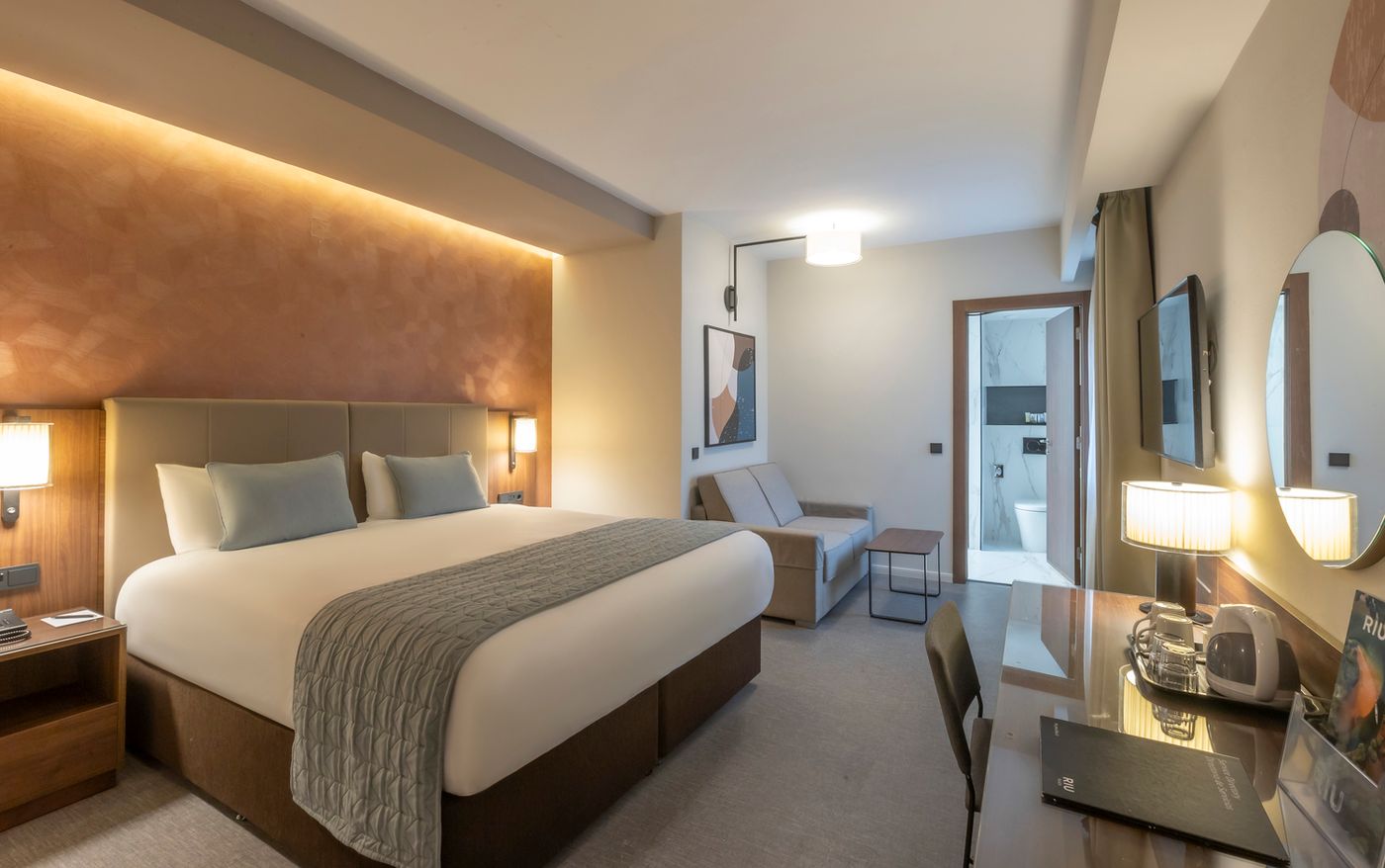 Riu-Plaza-The-Gresham-Dublin-Room-18