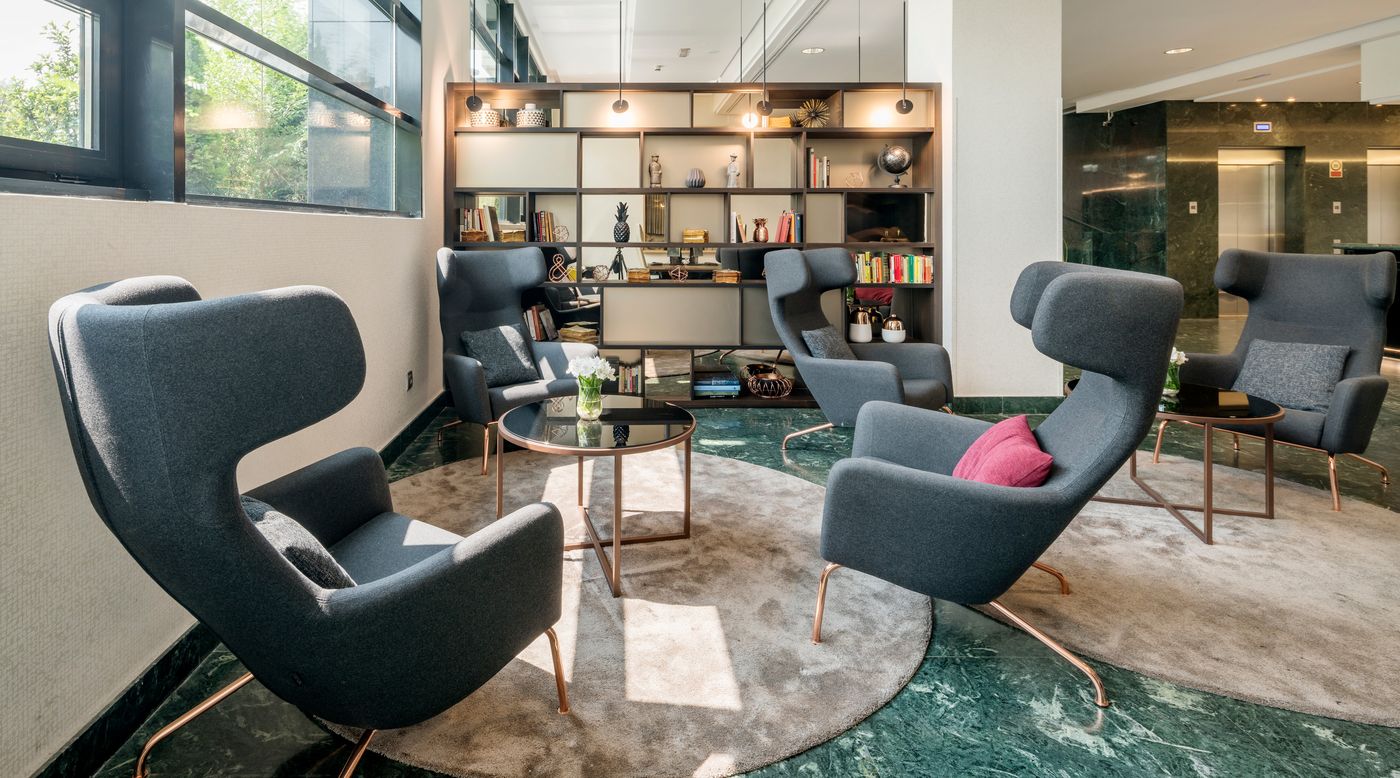 Ilunion-Pio-XII-Lobby-2