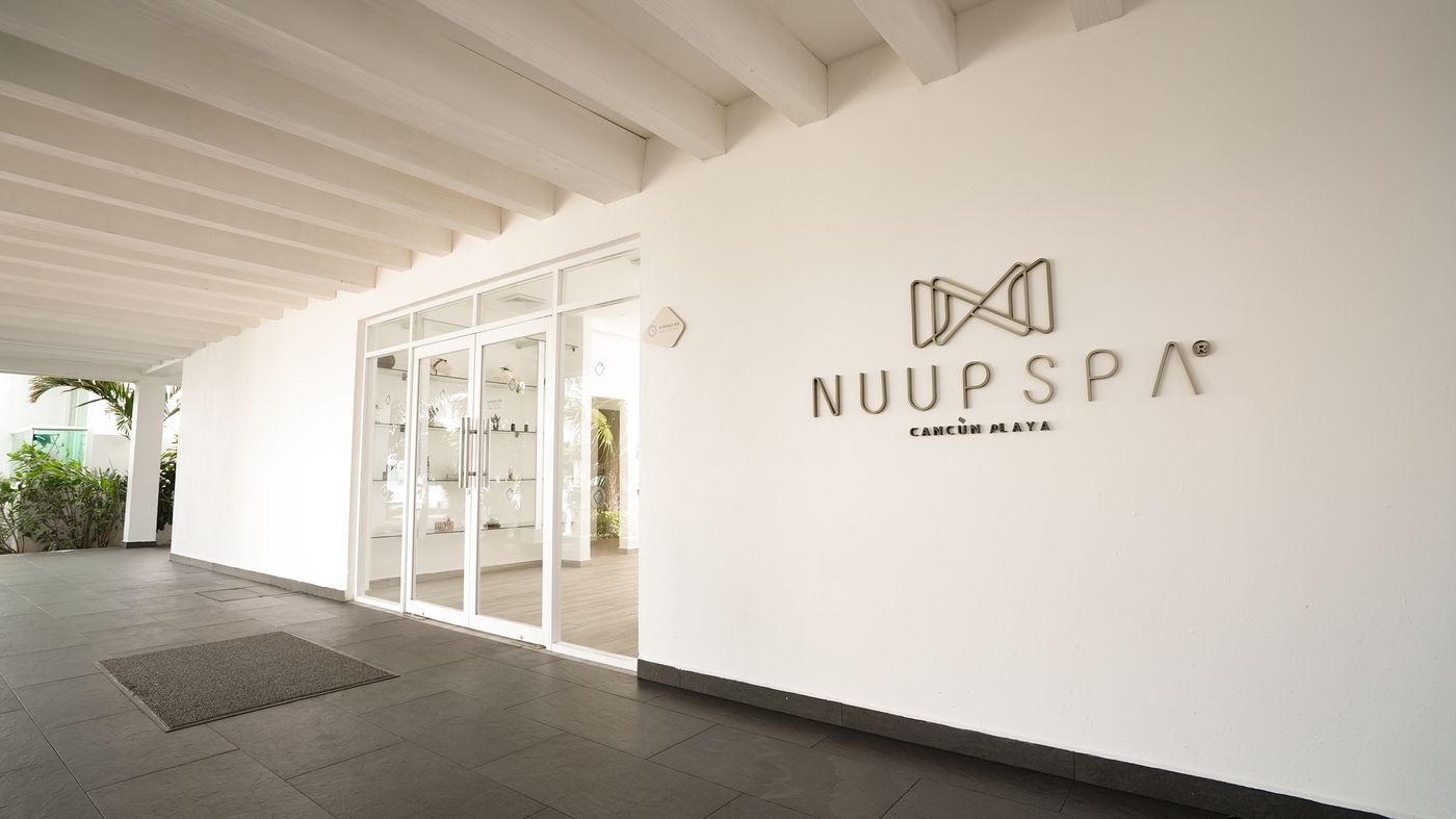 Oleo-Cancun-Playa-Sports-and-Entertainment-49