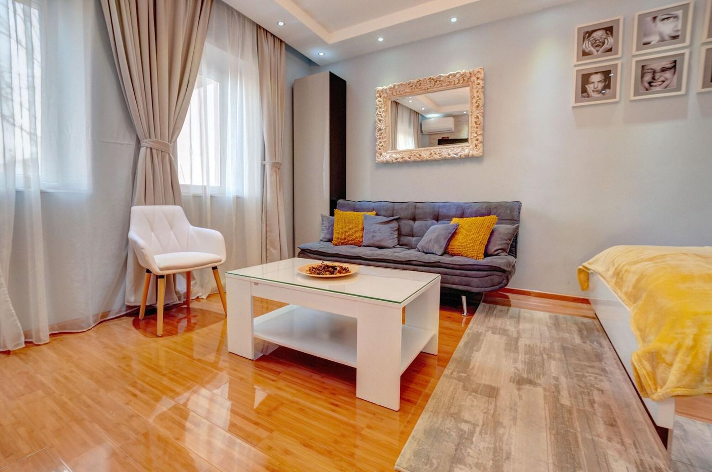 Garden40-Serbia-BELGRADE-Room-9