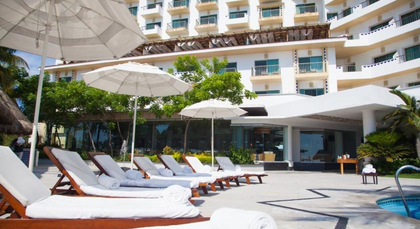 Villa Premiere Hotel & Spa