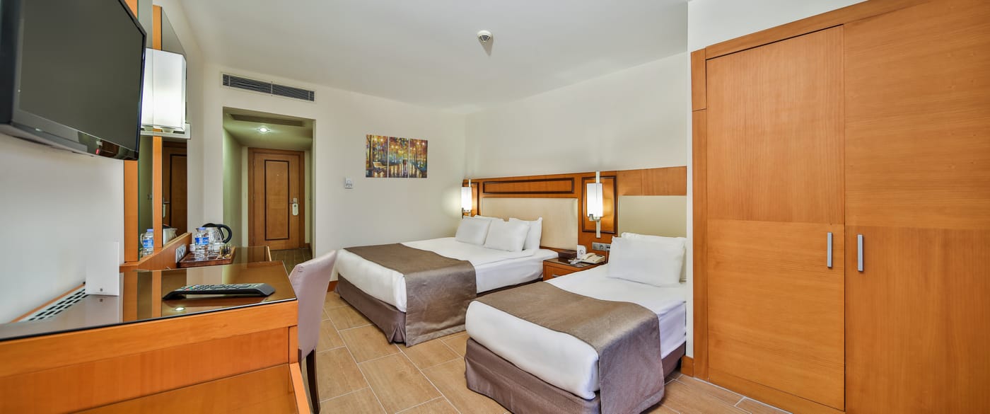 Crystal-Prestige-Elite-Room-22