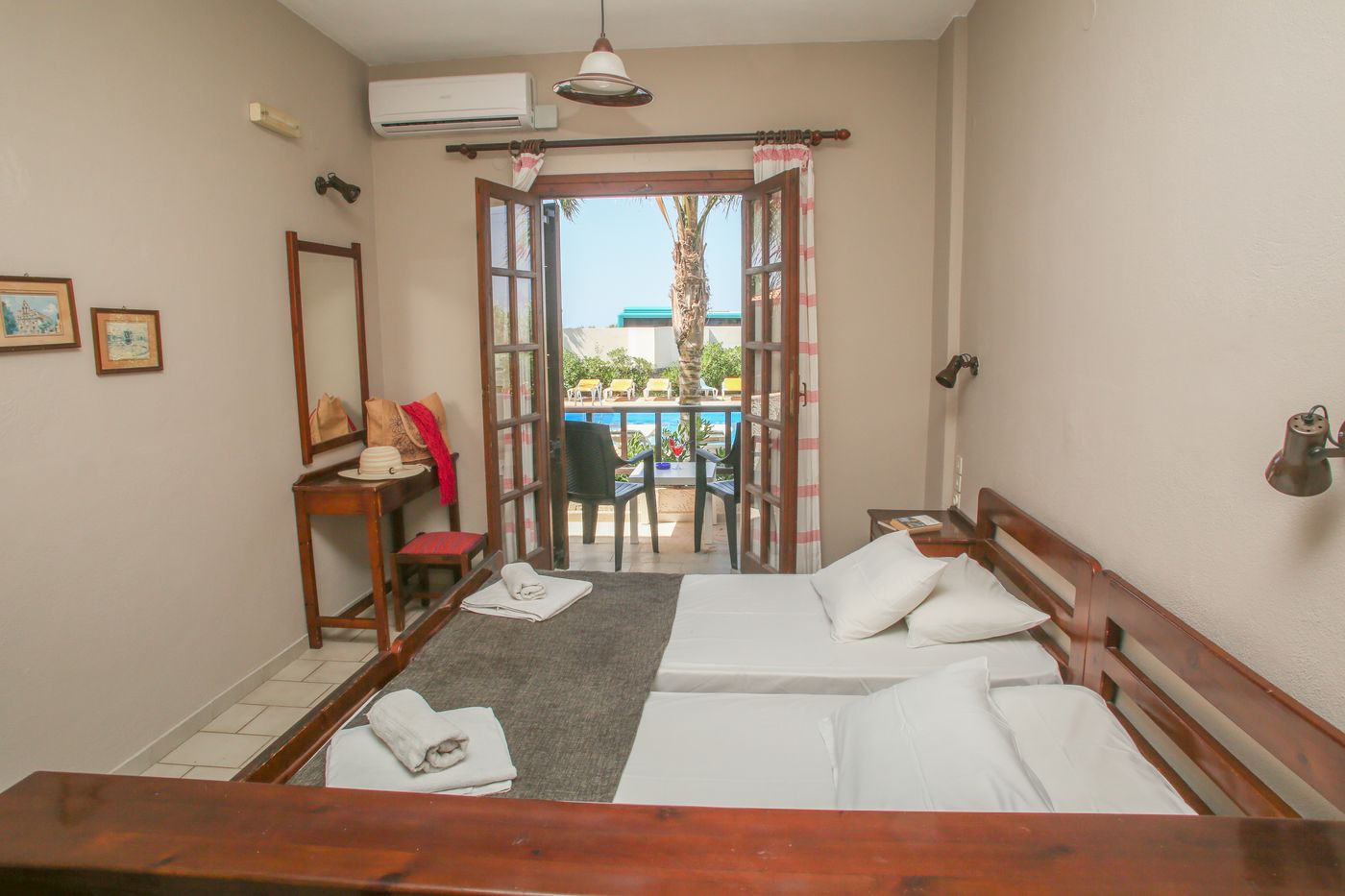 Petros Village Apartments