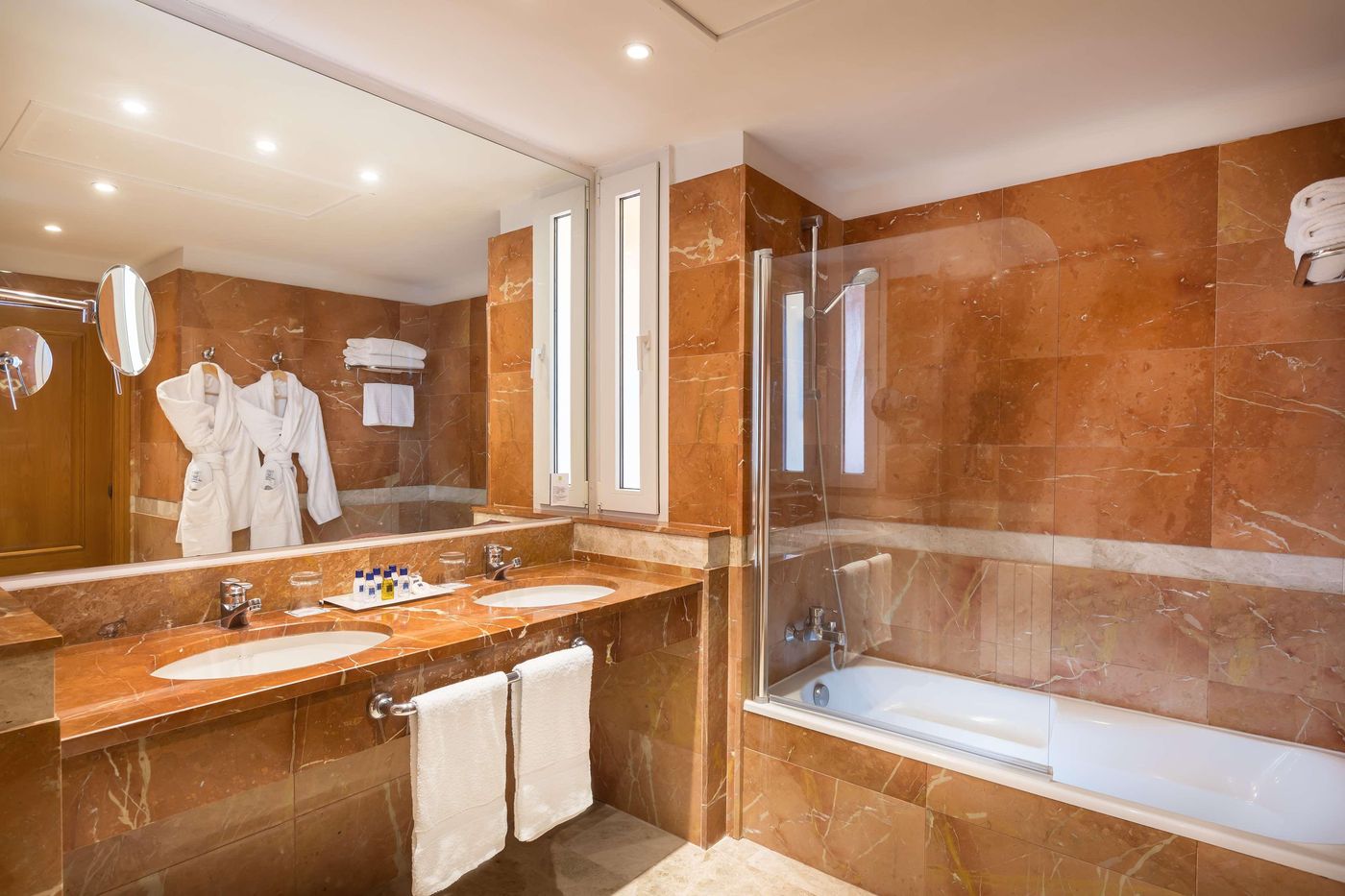 Hotel-Guadalmina-Spa---Golf-Resort-Room-33