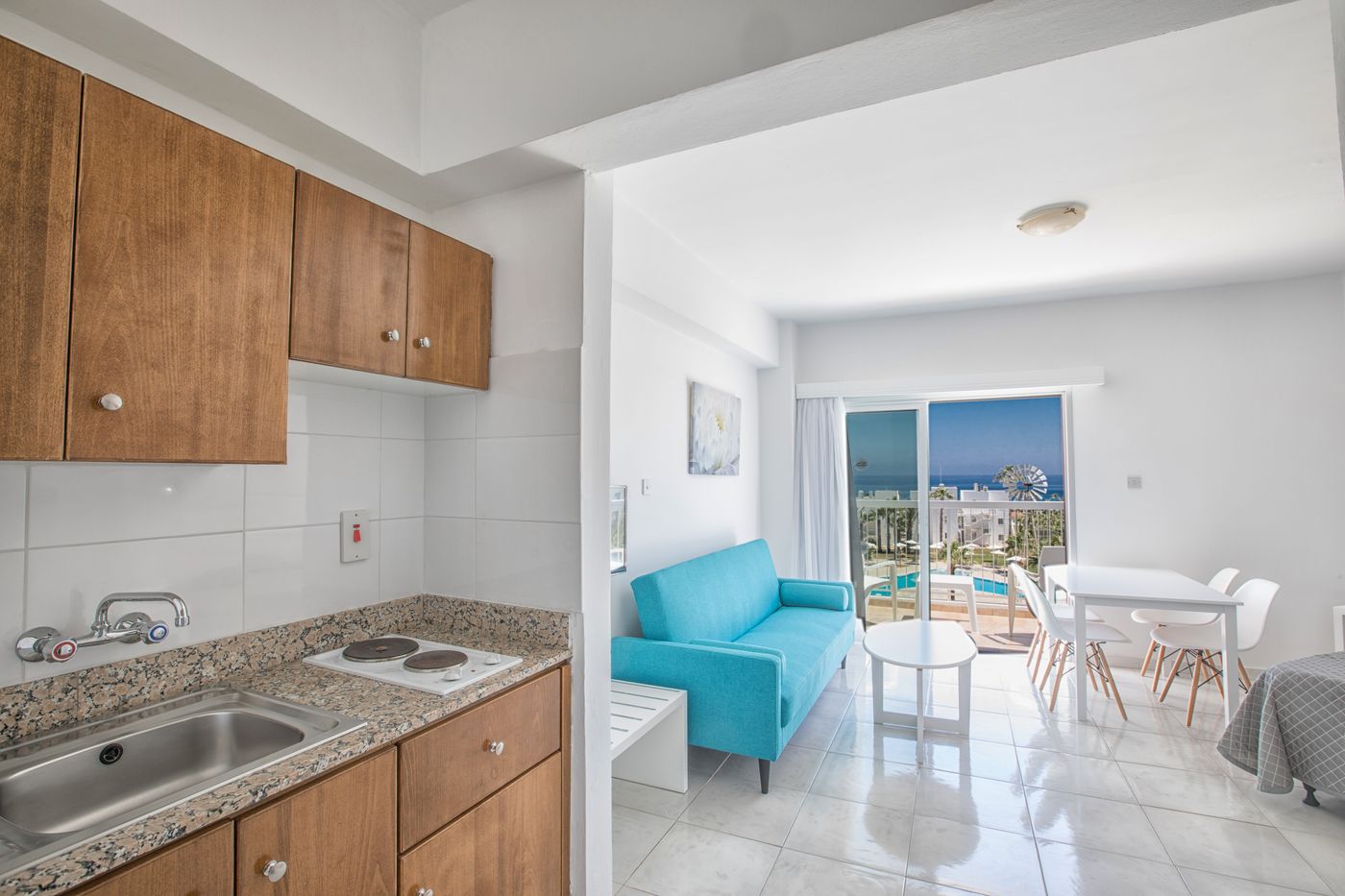 Papantonia-Apts-Room-15