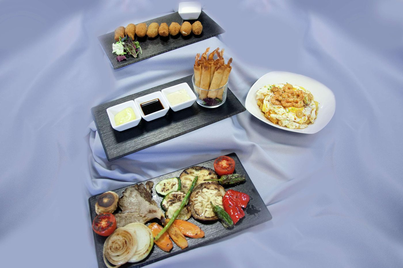 Hilton-Garden-Inn-Malaga-Restaurant-12