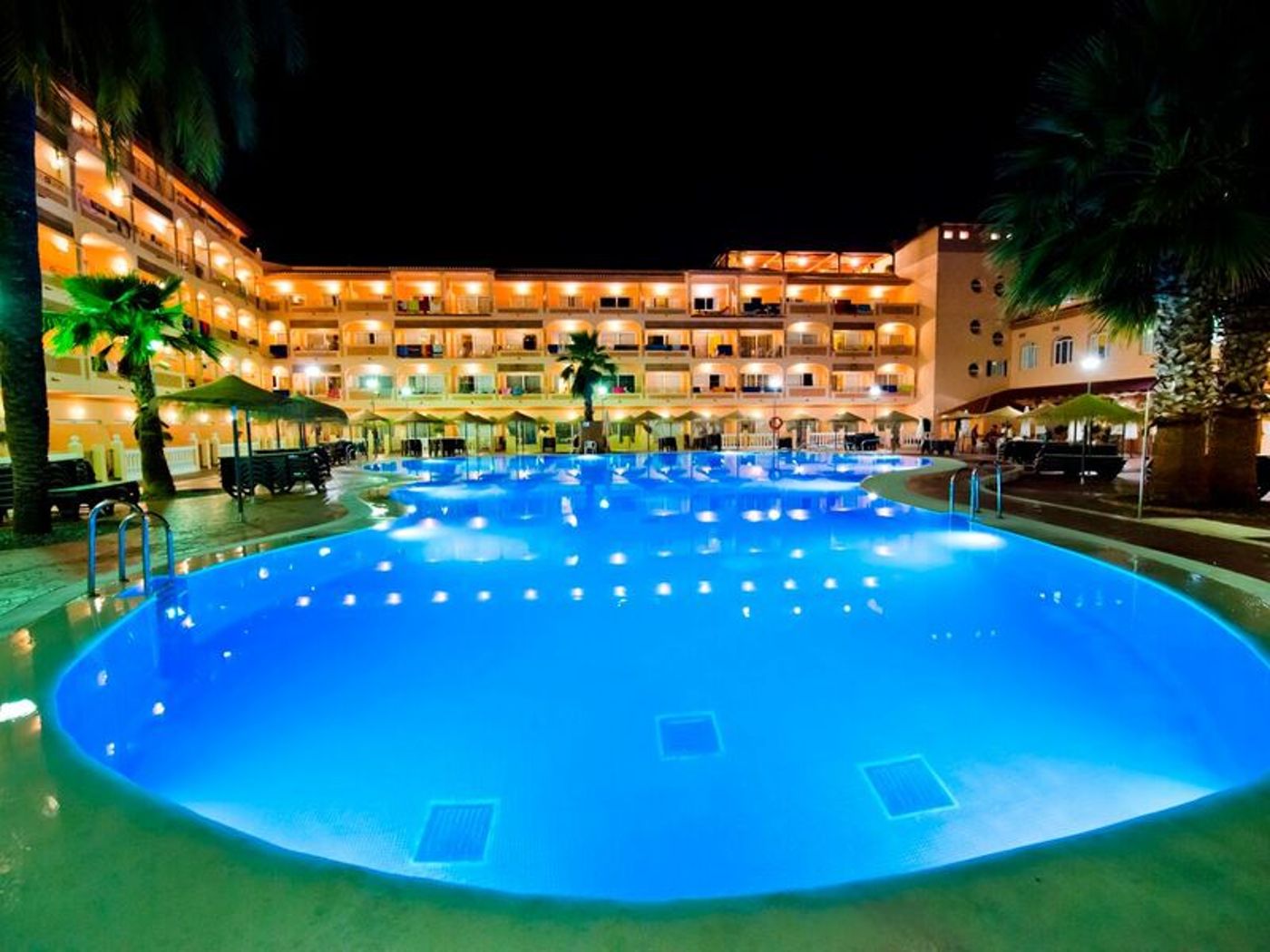 Bahia-Tropical-Pool-3