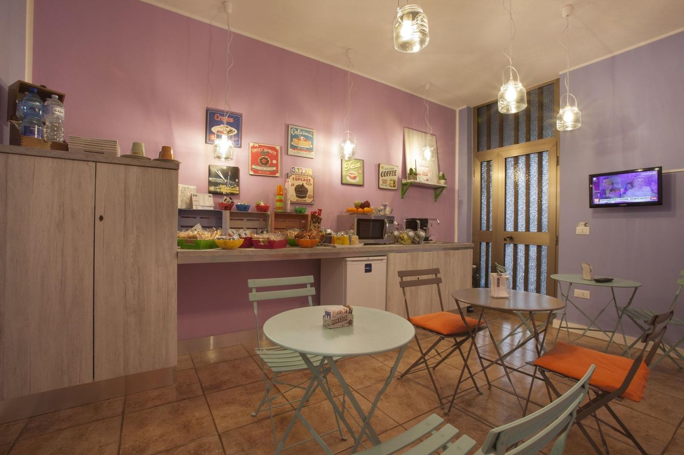 Marini-Bed-Breakfast-Room-5