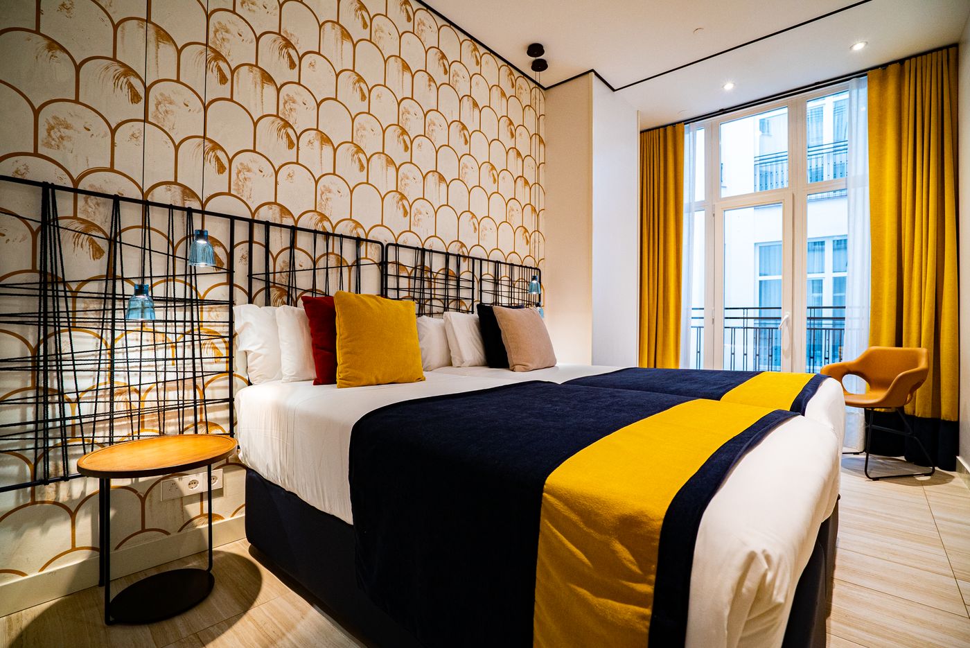 Smartrental-Collection-Gran-Via-Centric-II-Room-11