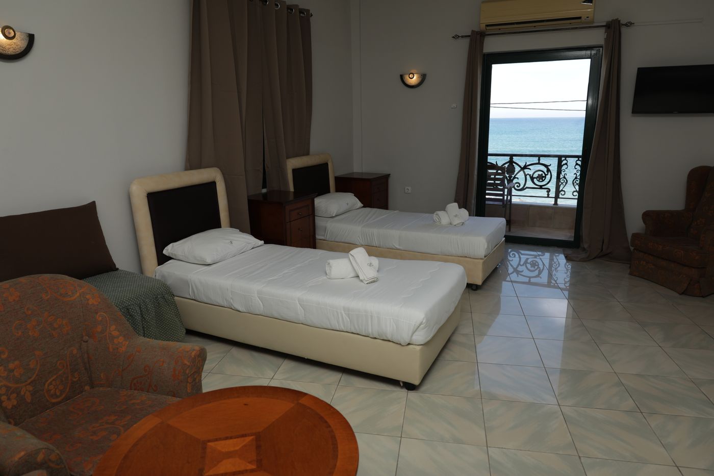 Diogenis Blue Palace