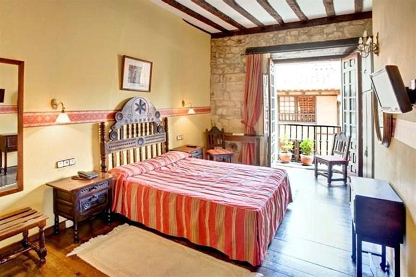 Altamira -Spain-SANTILLANA DEL MAR-General view-6