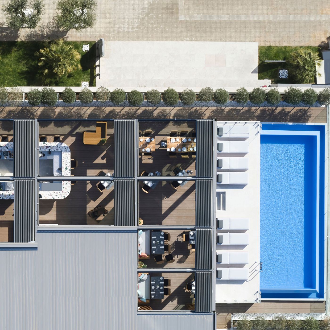 Dusit-Suites-Athens-Pool-44