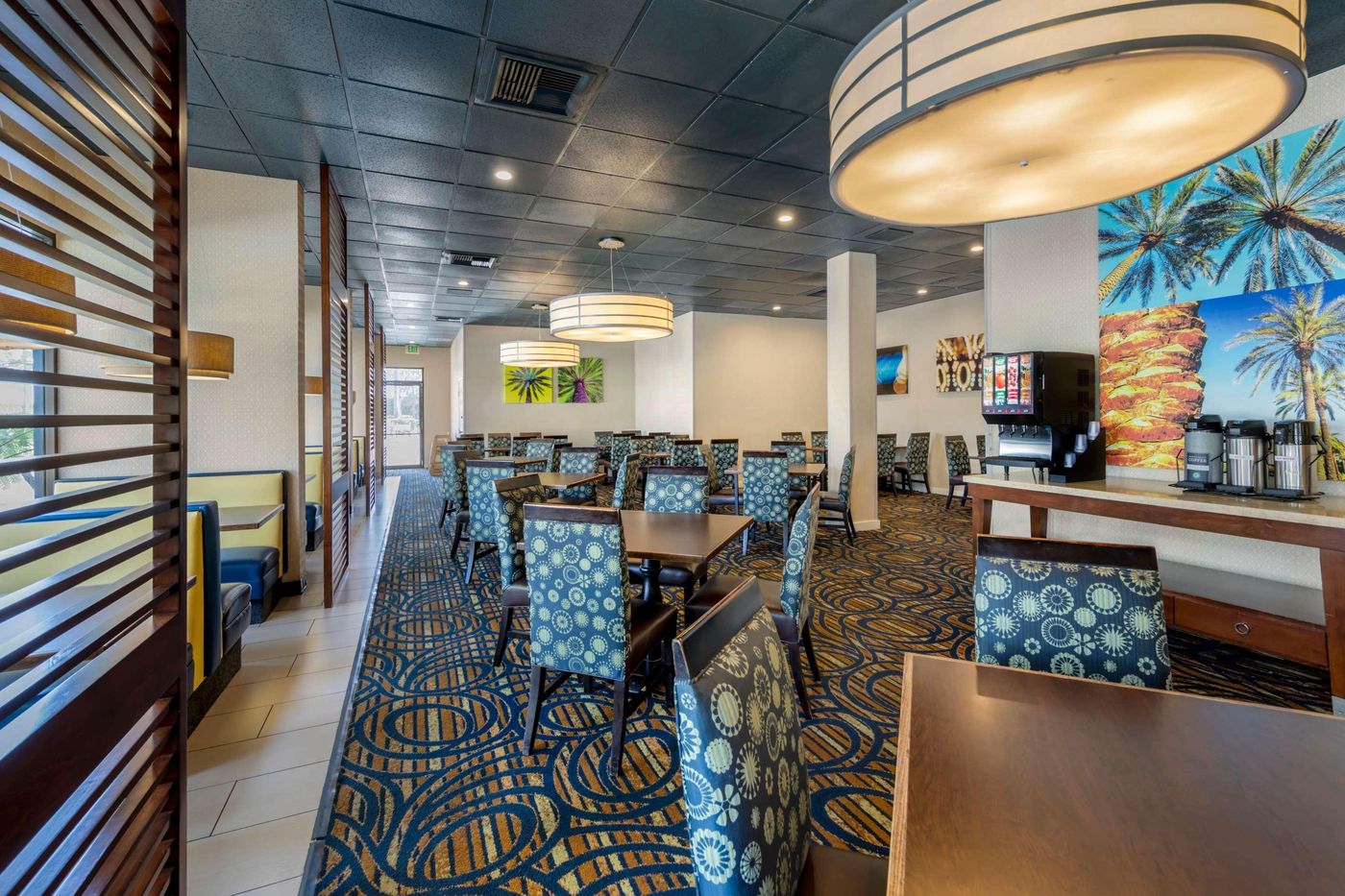 Clarion-Hotel-Anaheim-Resort-Restaurant-13