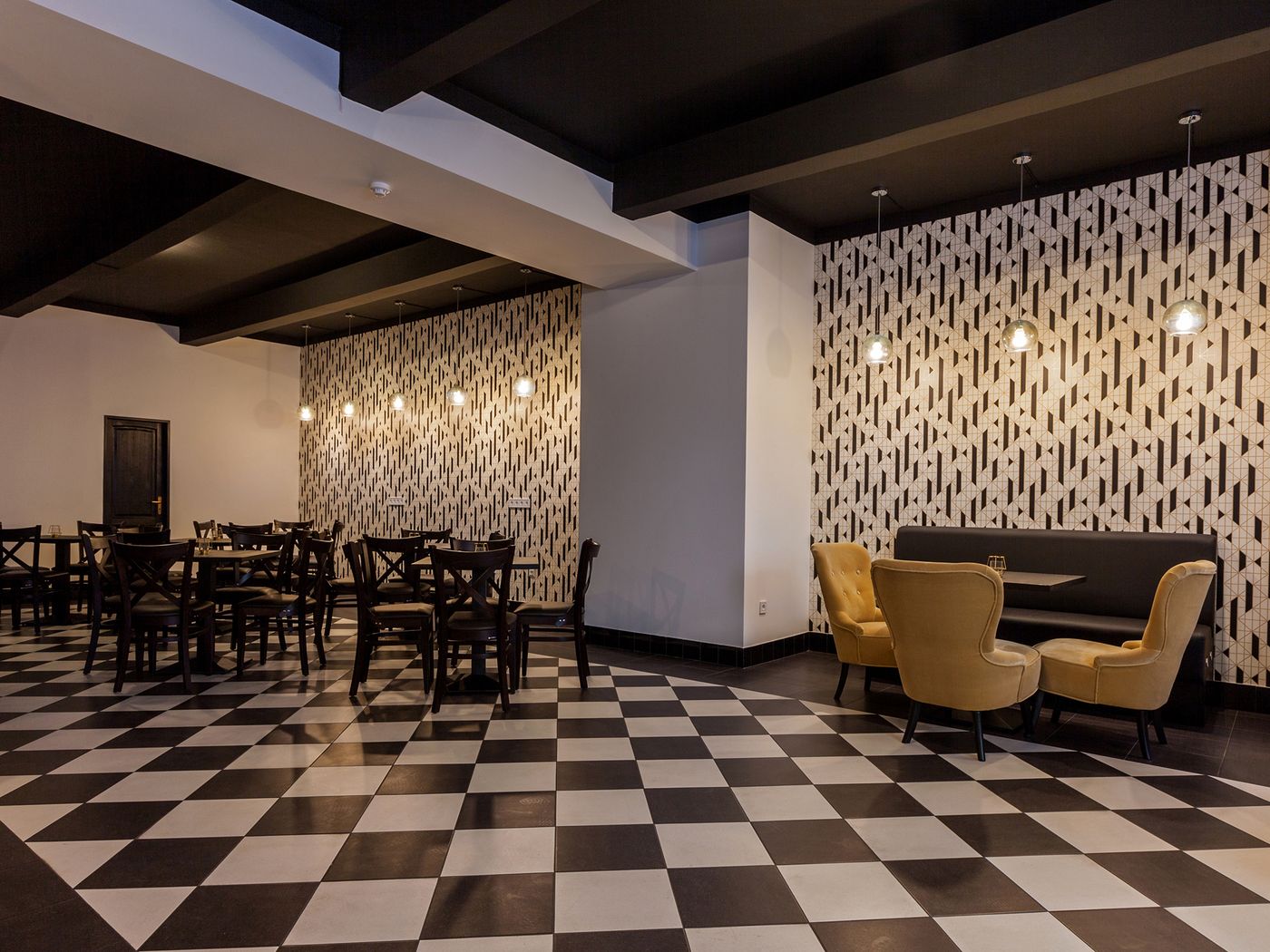 Golden-Prague-Rooms-Lobby-12