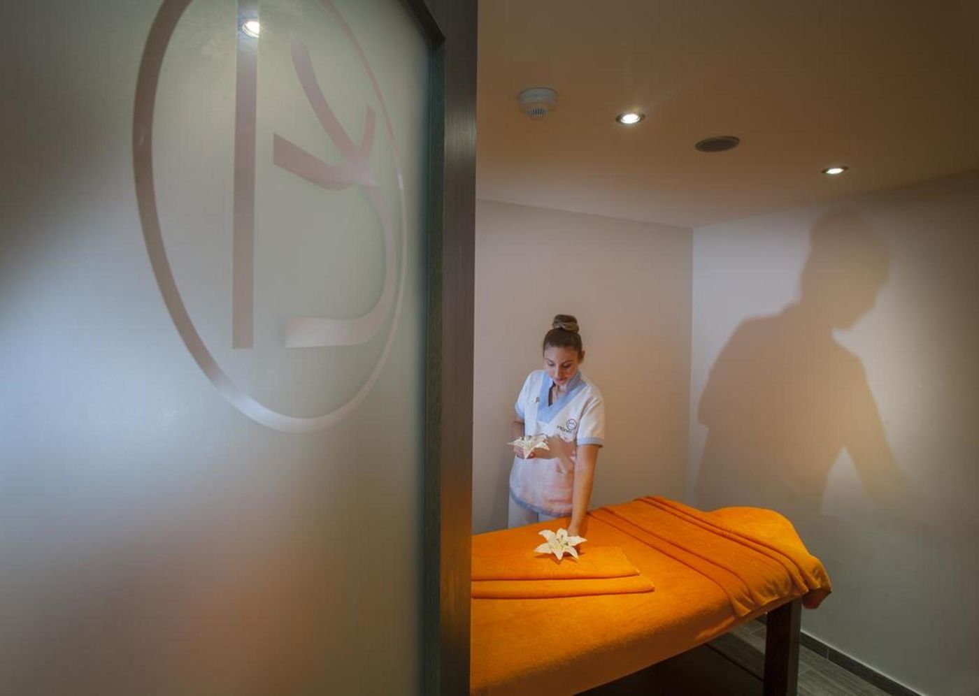 Louis-Ledra-Beach-Sports-and-Entertainment-61