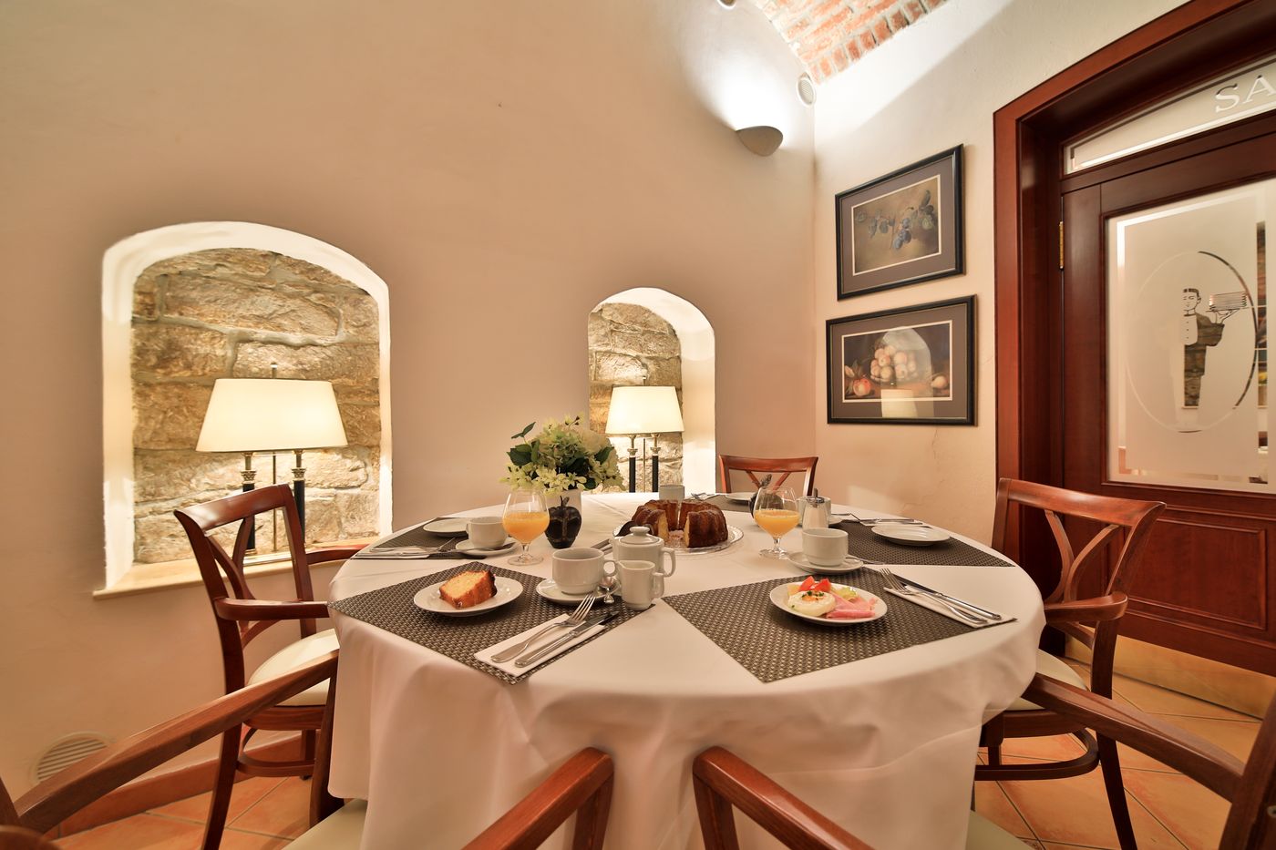 Carlton-Hotel-Prague-Restaurant-17